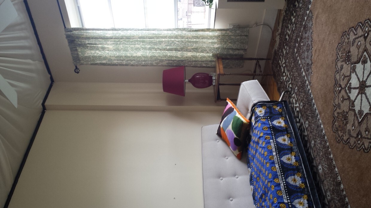 Foto principal - 241 Troutman St. Condominium Inc