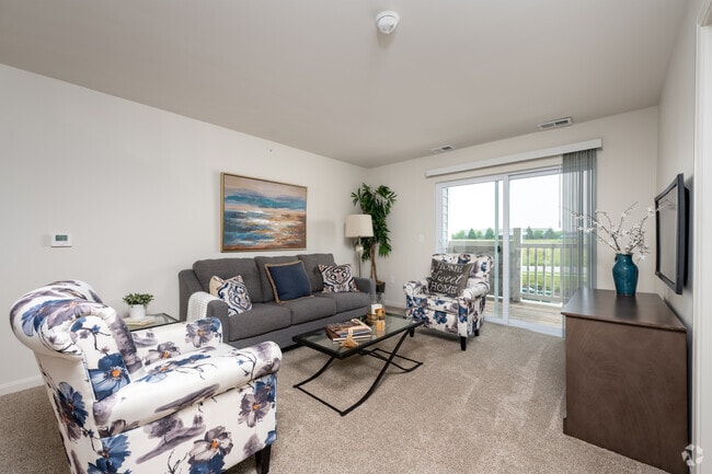 Interior Photo - Grove Crossing