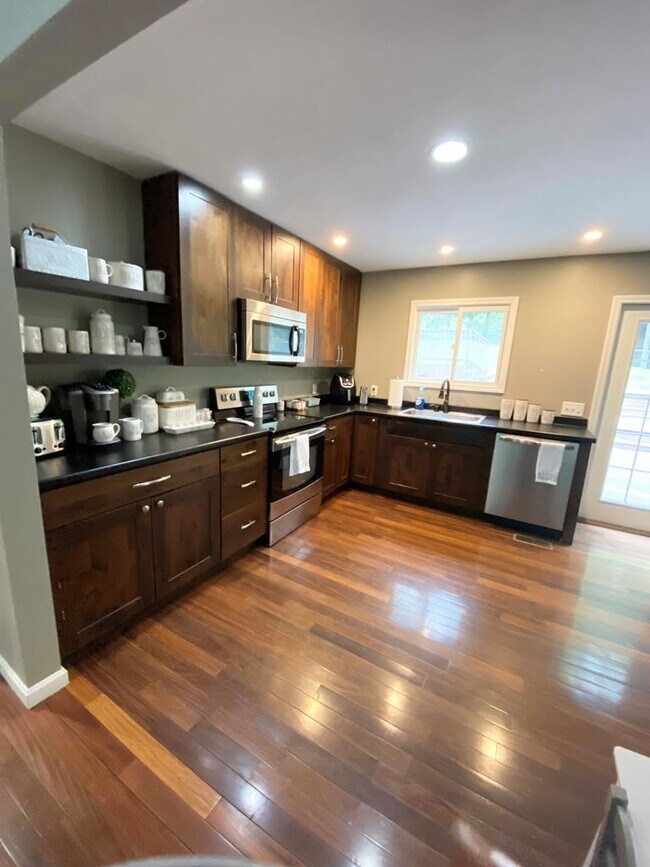 Foto del edificio - 9 Ridgewood Ln