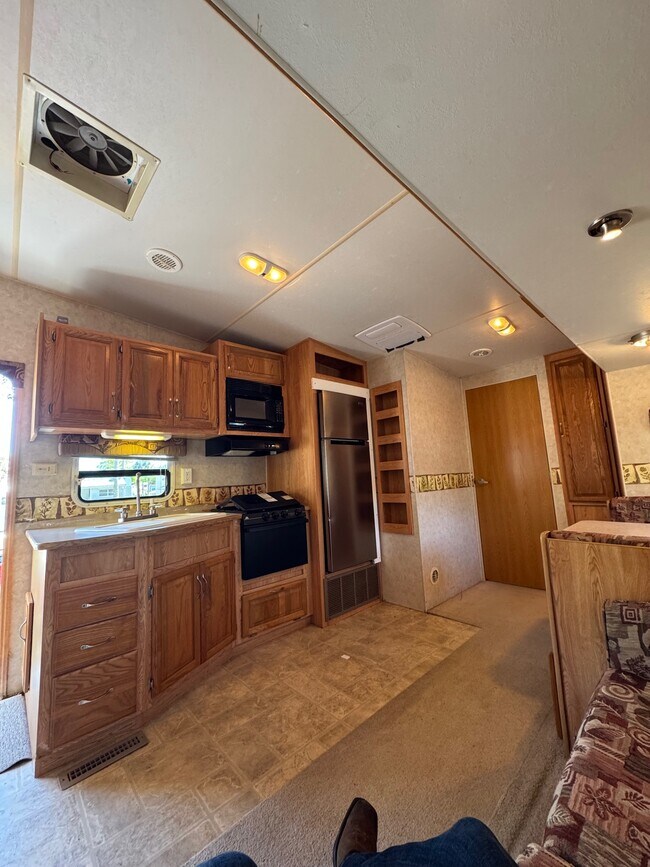 Foto del edificio - 1073 Old Lakeport Rd NW