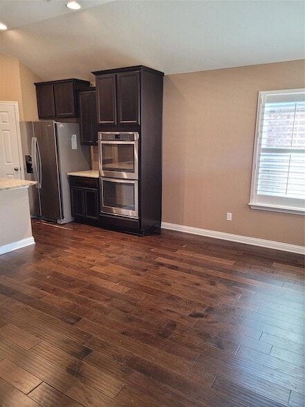 Foto del edificio - 3416 De Soto Loop