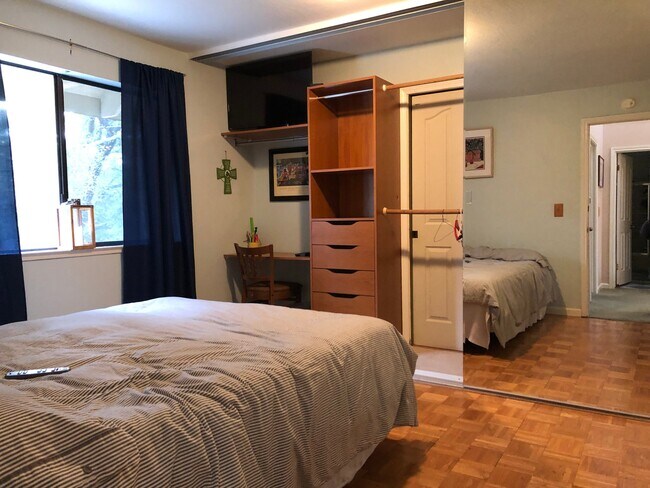 Foto del edificio - 2383 Hagen Oaks Dr
