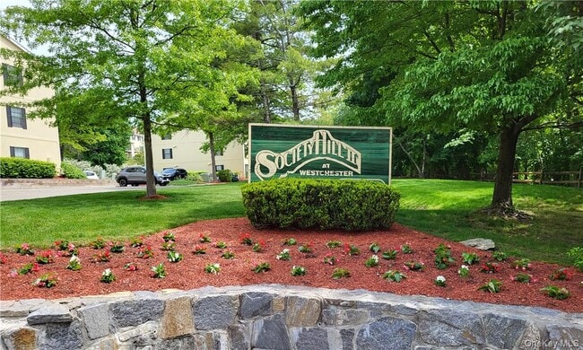 Building Photo - 79 Winchester Ave