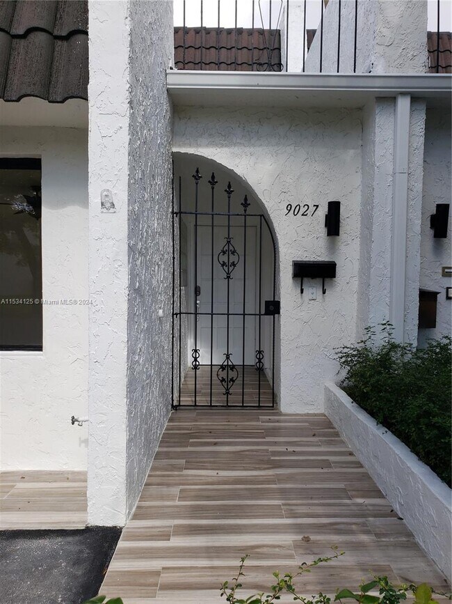 Building Photo - 9027 SW 62nd Terrace