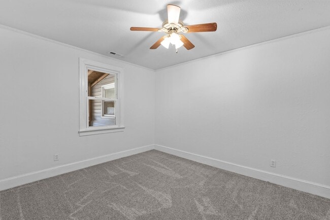 Foto del edificio - 8105 Longstreet Ln