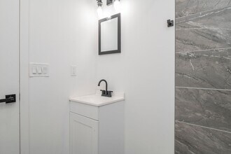 Building Photo - 3312 W Cumberland St