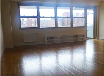 Building Photo - 110 Riverdale Ave
