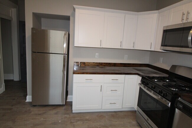 Foto del edificio - 1634 Lowrie St