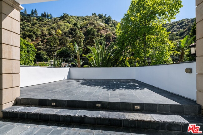 Building Photo - 1600 Benedict Canyon Drive