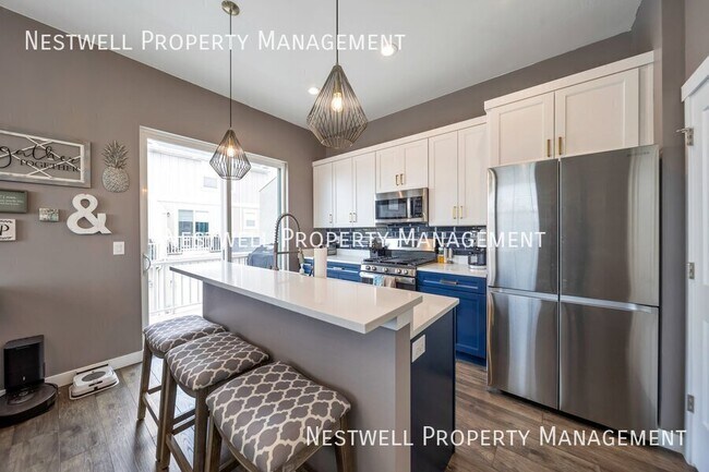 Building Photo - 940 N 850 E