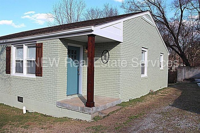 Building Photo - 1713 Luton St