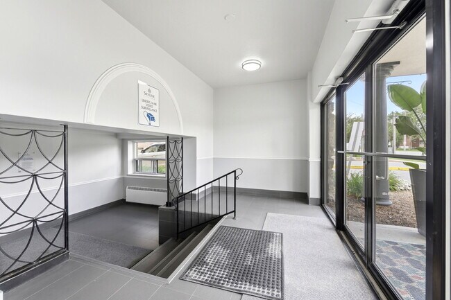 Photo du bâtiment - 85 & 89 Willow Road Apartments