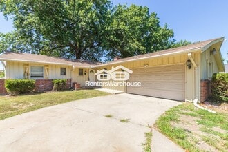 Building Photo - 7312 Cedar Ave