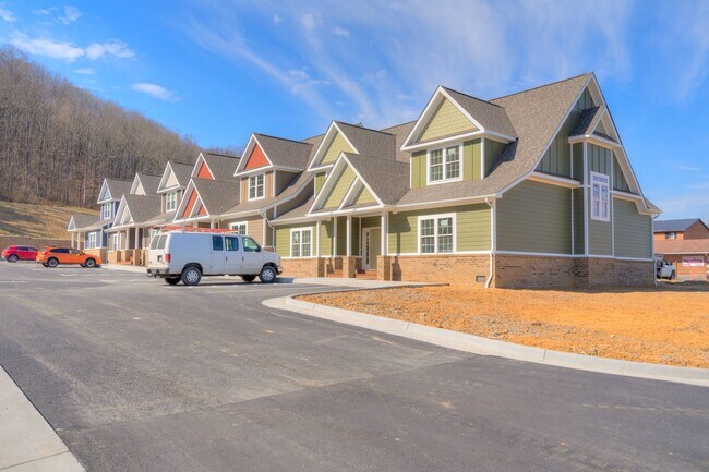 Foto del edificio - 91 E Main St