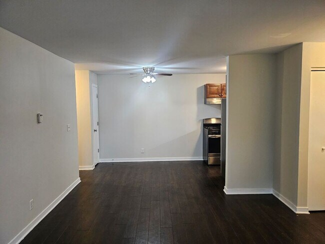 Foto del edificio - 1500 Light Road