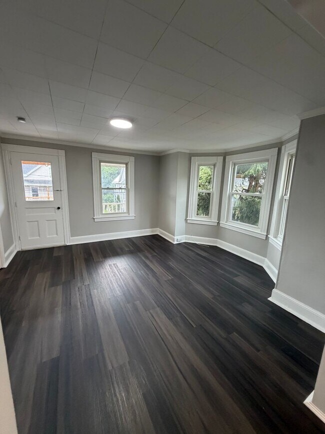 Foto del edificio - 82 Brookside Ave