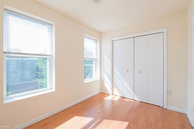 Foto del edificio - 4 br, 2 bath House - 1505 N BOUVIER ST Unit 2