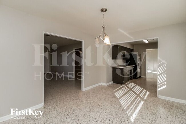 Building Photo - 909 Fort Ln Dr