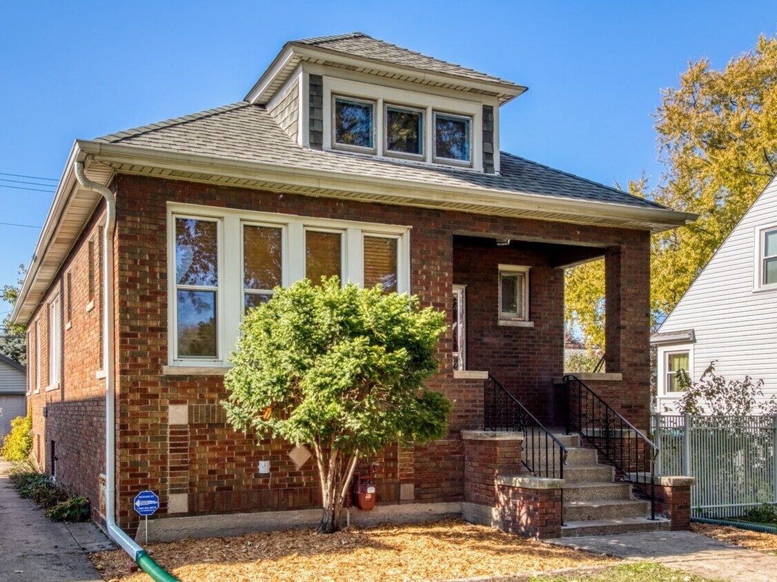 Foto principal - 13208 S Exchange Ave