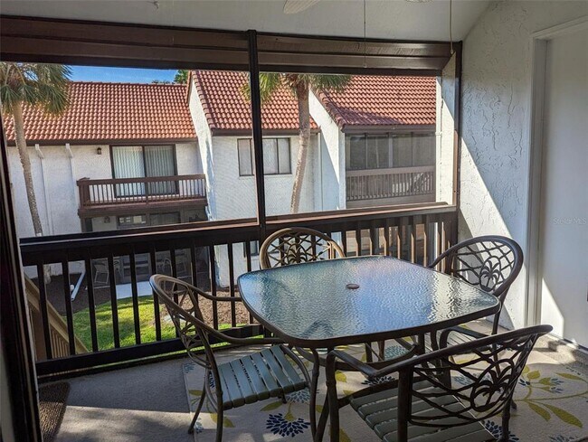 Foto del edificio - 1634 Stickney Point Rd