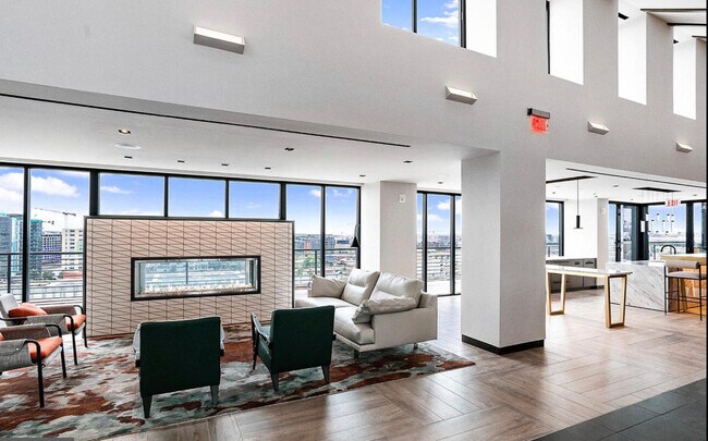 Foto del edificio - 1625 Eckington Pl NE