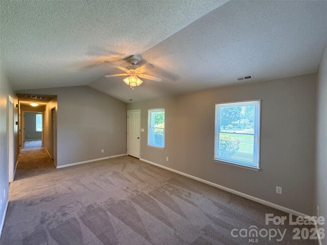 Building Photo - 3211 Karen Ln