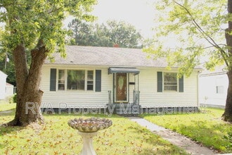 Building Photo - 3303 Utah Pl