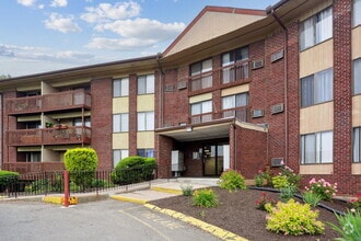 Building Photo - 2118 Cromwell Hills Dr