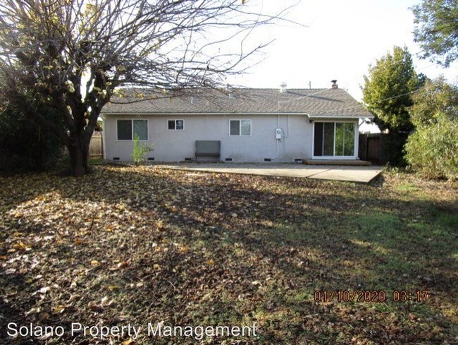 Building Photo - 3 br, 2 bath House - 1806 Sycamore Dr.
