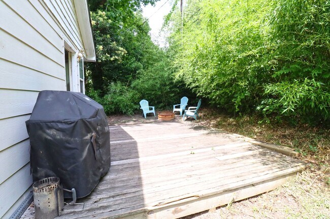 Building Photo - PRE-LEASING FOR 2026-2027 School Yeaer! ! ...