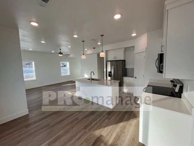 Building Photo - Brand New Townhome - 3 bed, 2.5 bath, 2 ca...