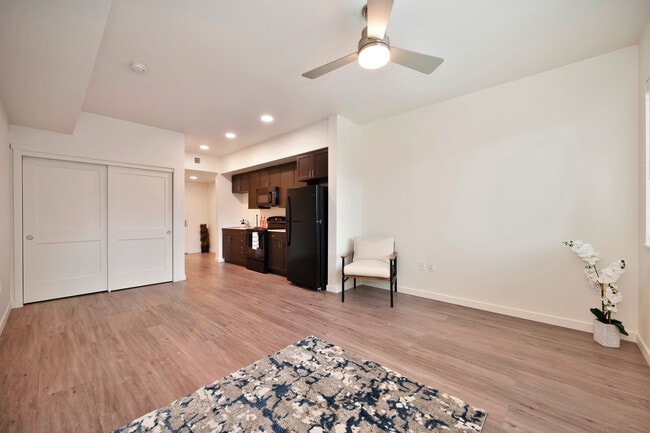 Foto del edificio - MacArthur Heights