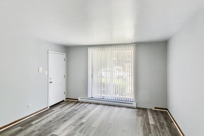 Foto del edificio - 17754 Rosewood Dr