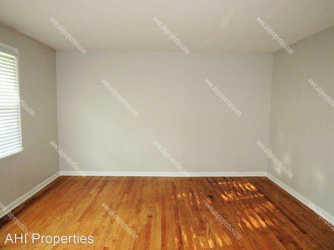 Building Photo - 3 br, 2 bath House - 7805 Perry Street