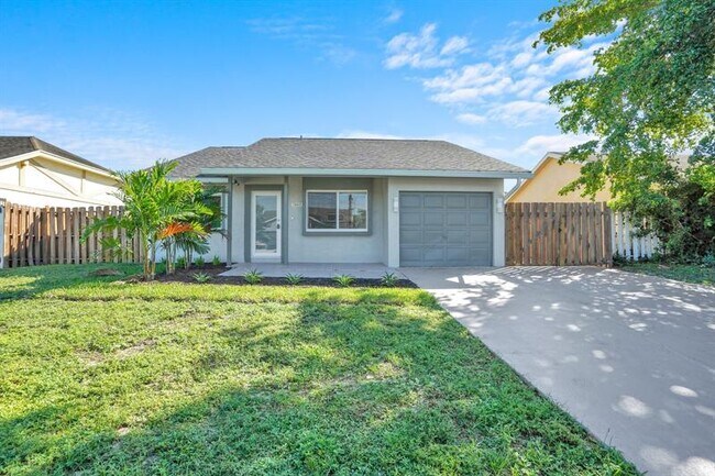 Foto del edificio - 10548 Boca Entrada Blvd