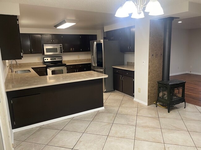 Kitchen - 4521 S 262nd St
