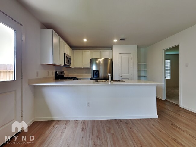 Building Photo - 18559 Cepagatti Dr