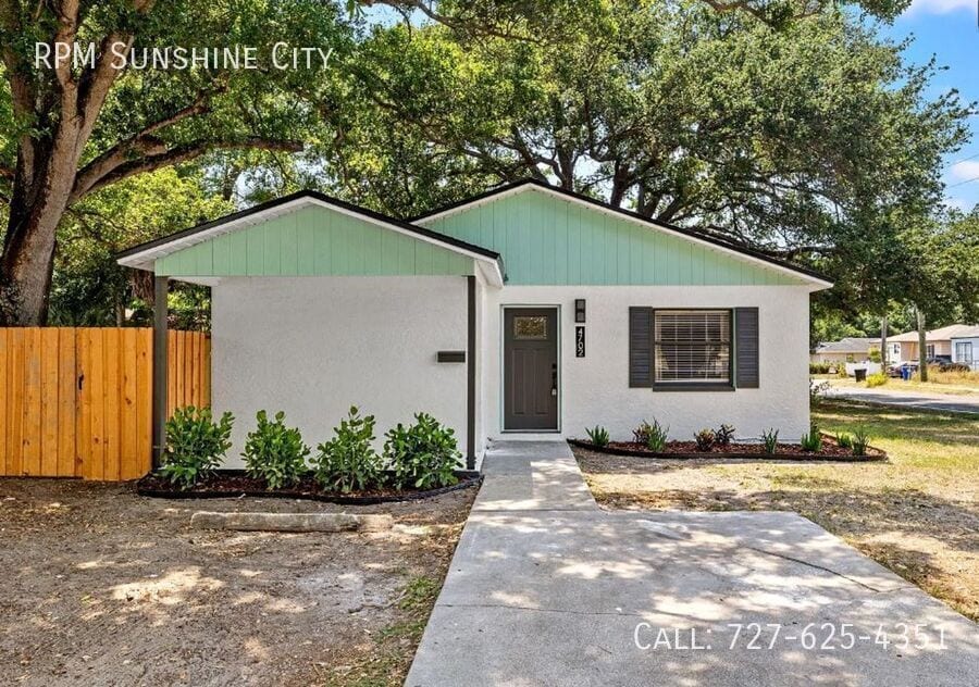Foto principal - 4702 15th Ave S
