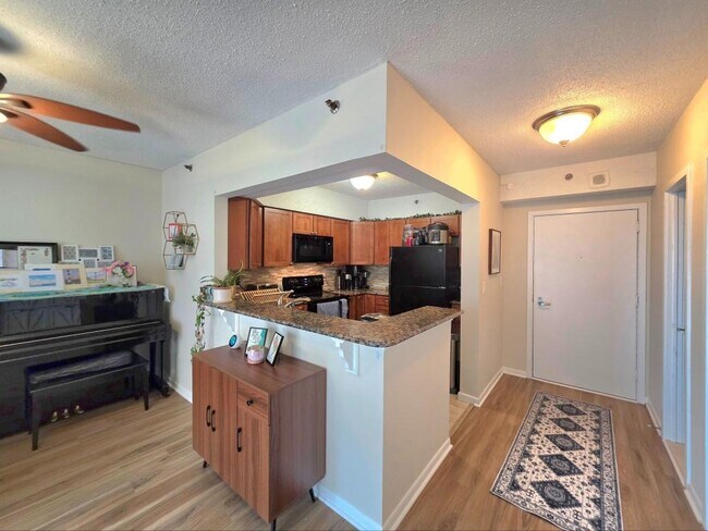 Foto del edificio - 5505 Seminary Rd