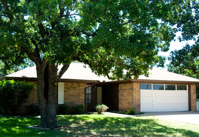 Building Photo - 322 Moonlight Trail
