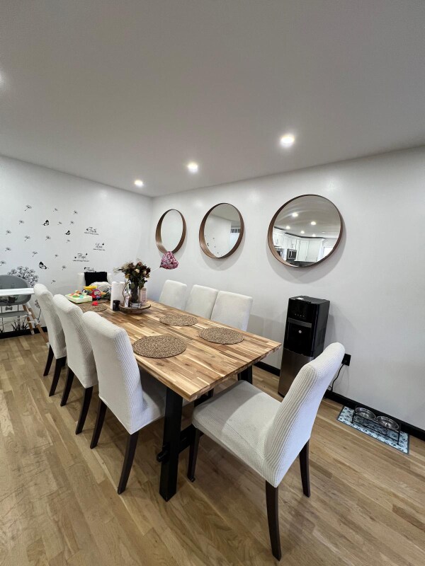 Building Photo - 515 Bond St