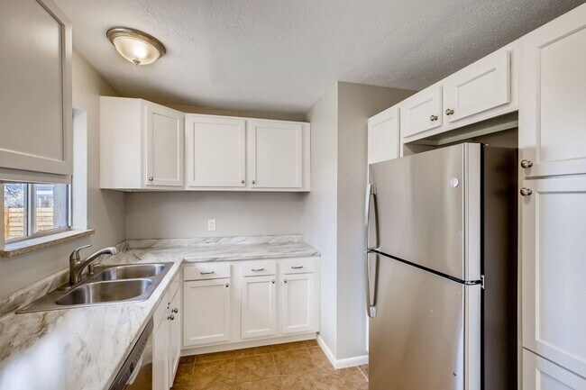 Building Photo - Recently Remodeled 4 bedroom, 2 bath Ranch...
