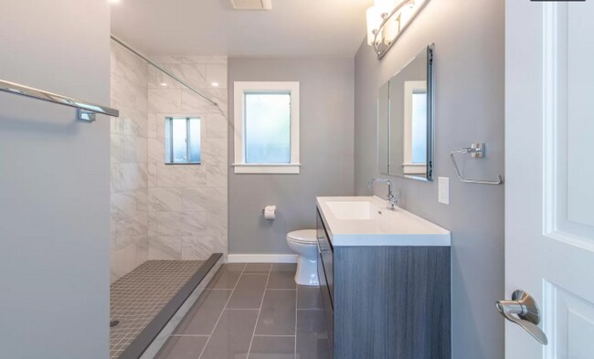 Foto del edificio - 3bed 3bath Available for rent