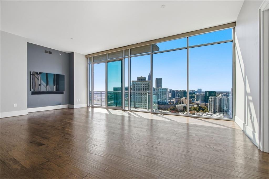 Foto principal - 1065 Peachtree St NE