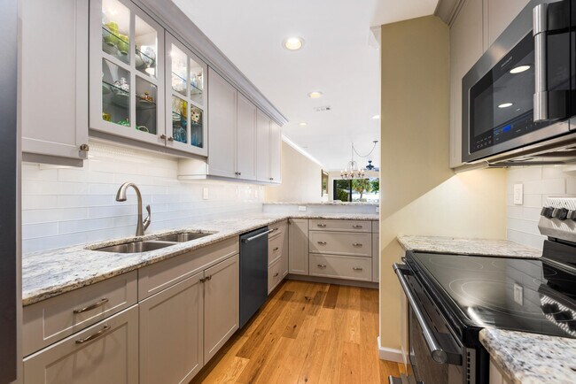 Foto del edificio - 175 SE St Lucie Blvd