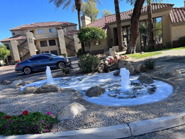 Complex Fountain - 4925 E DESERT COVE Ave