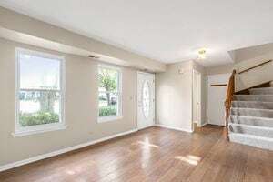 Building Photo - 1255 Huntington Dr