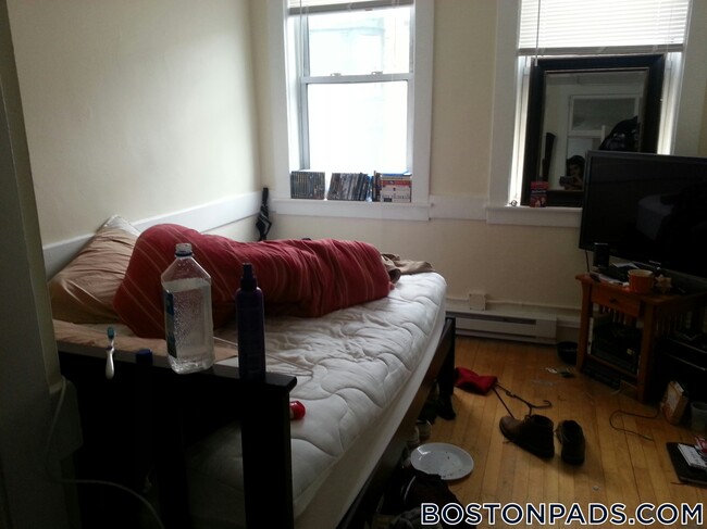 Foto del edificio - 161 Endicott St