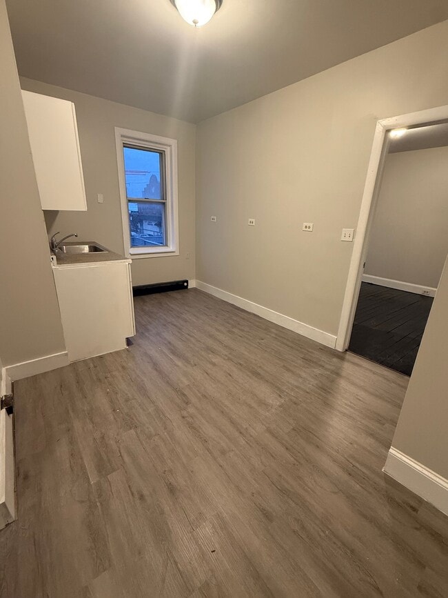 Building Photo - 2363 Orthodox St