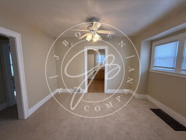 Foto del edificio - 1733 Loxley Rd